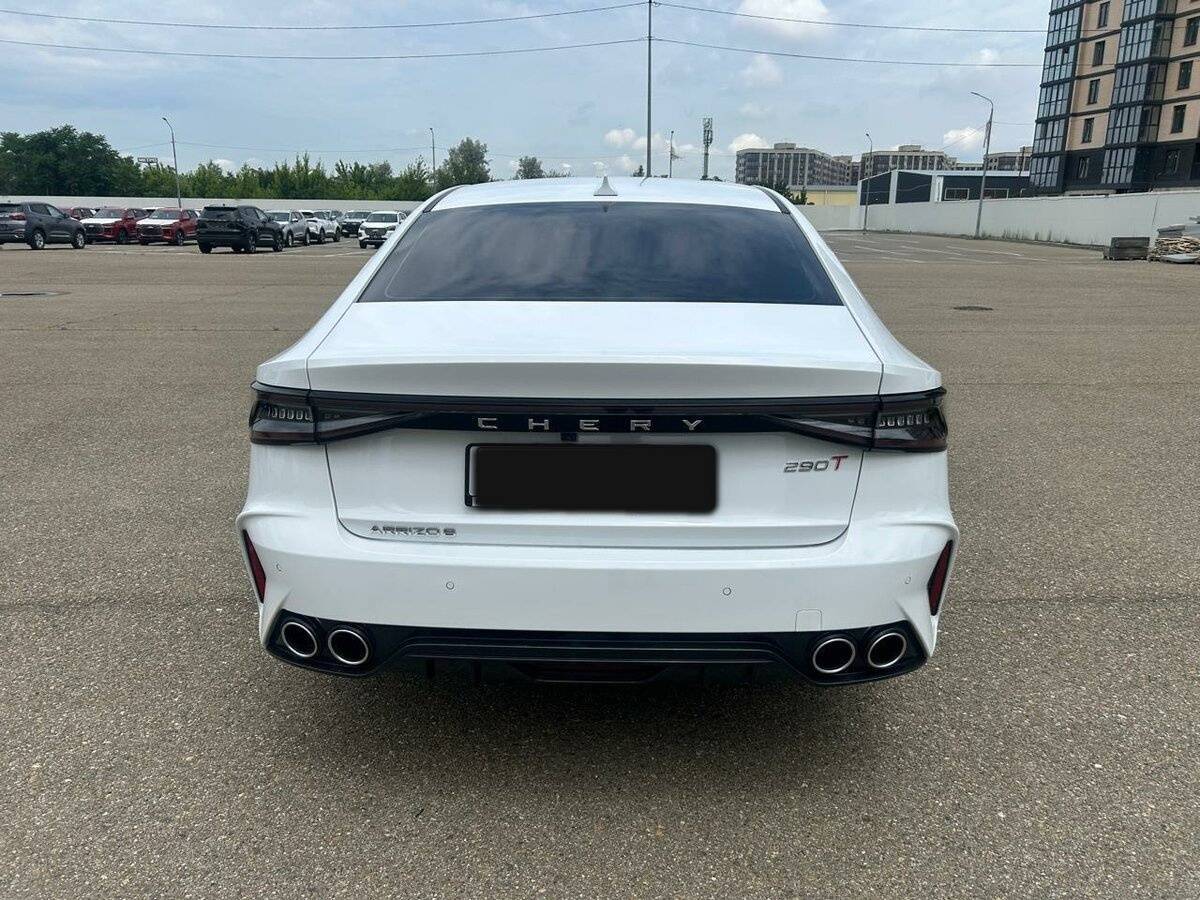 Chery Arrizo 8 с пробегом — 2024 год. Фото: #3