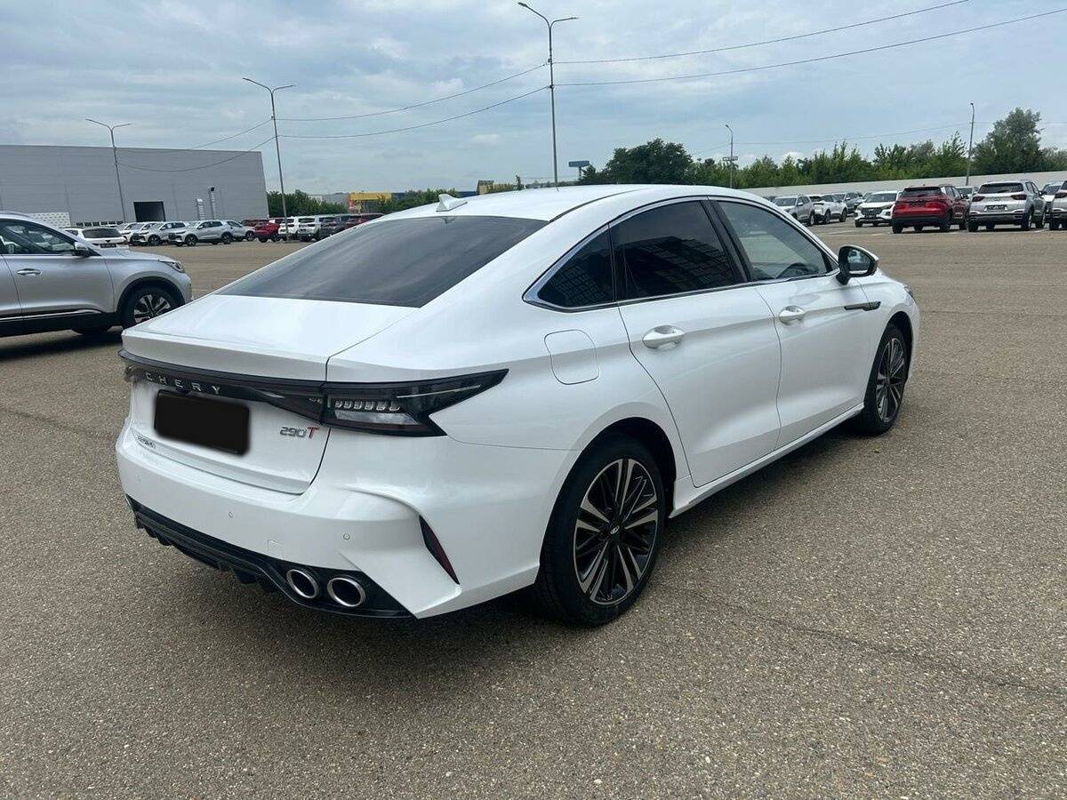 Chery Arrizo 8 с пробегом — 2024 год. Фото: #4