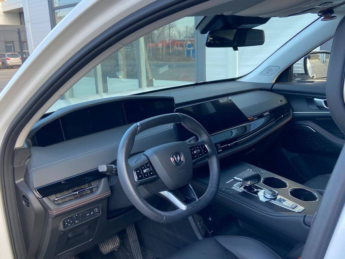 Changan UNI-K с пробегом — 2023 год. Фото: #4