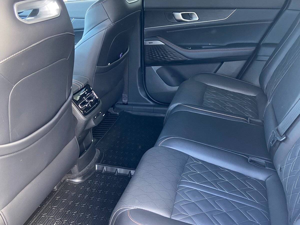 Changan UNI-K с пробегом — 2023 год. Фото: #7