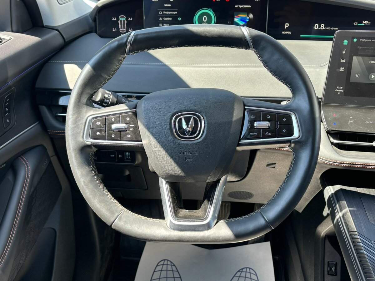 Changan UNI-K с пробегом — 2023 год. Фото: #9