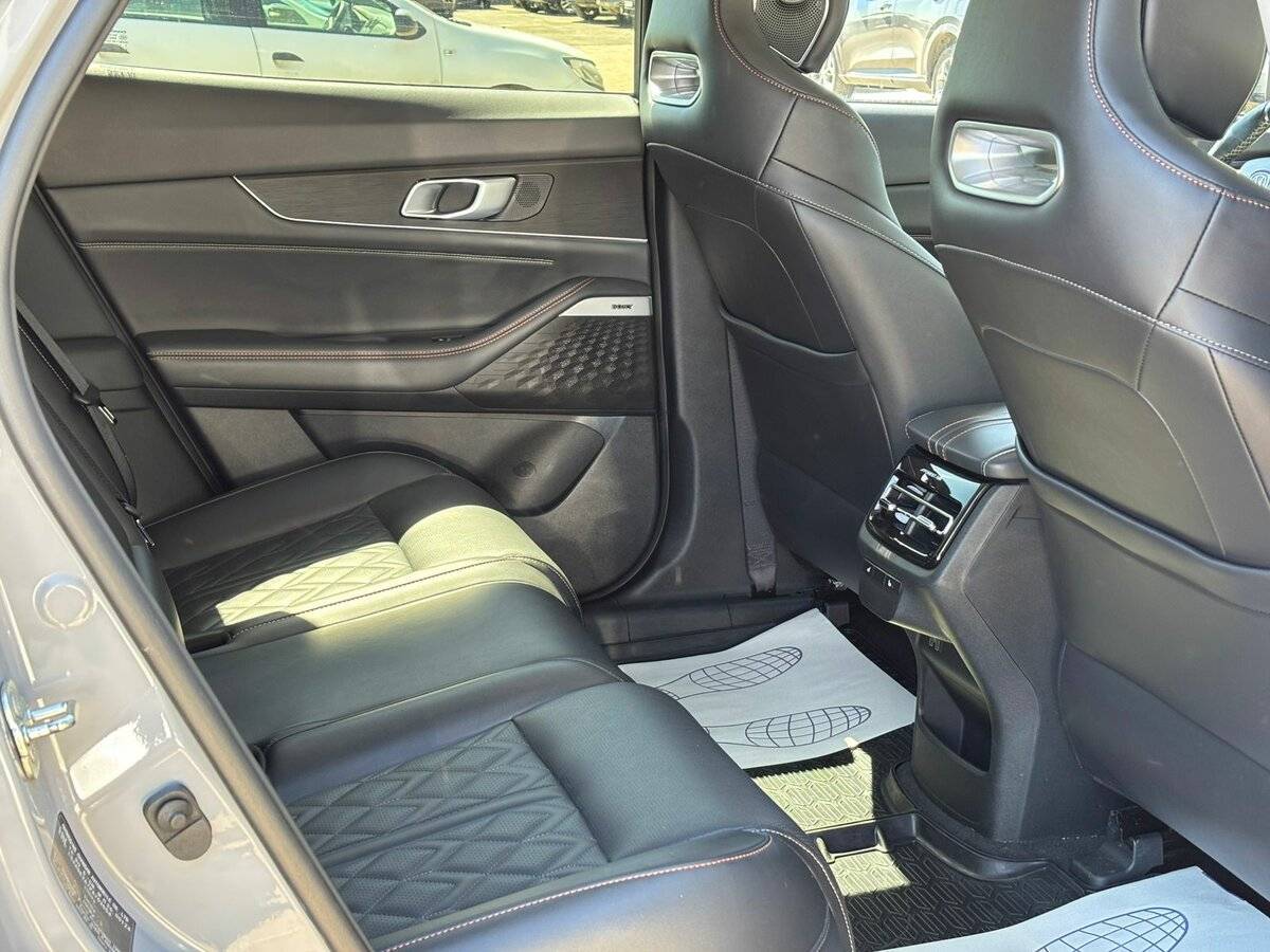 Changan UNI-K с пробегом — 2023 год. Фото: #14