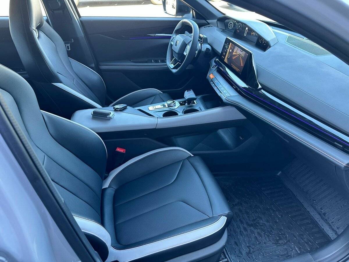 Changan UNI-V с пробегом — 2024 год. Фото: #6