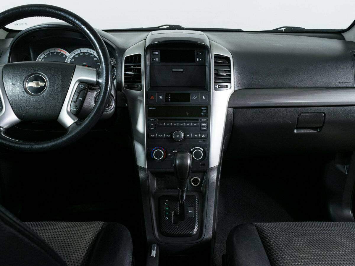 Chevrolet Captiva с пробегом — 2008 год. Фото: #10