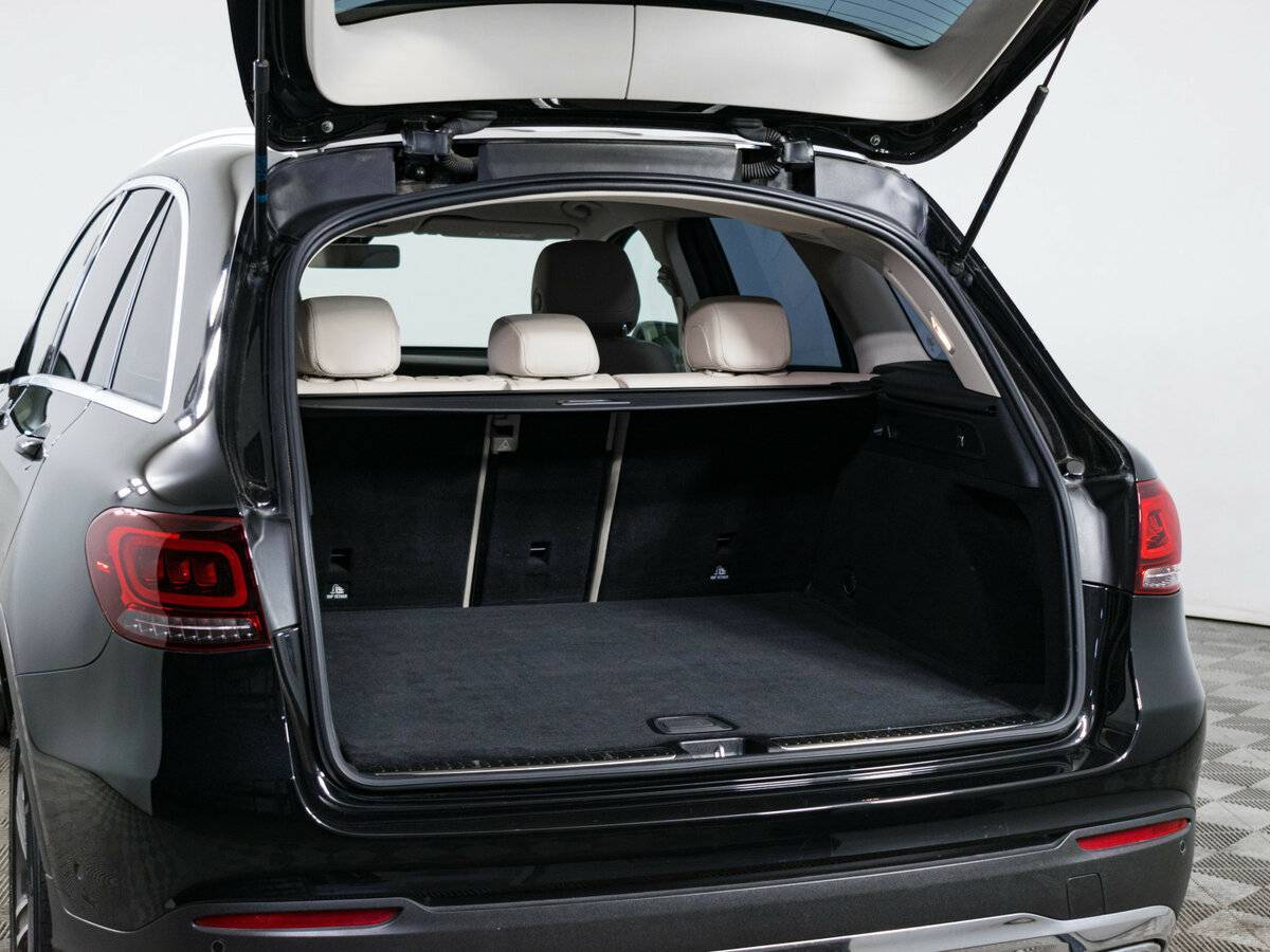 Mercedes-Benz GLC с пробегом — 2021 год. Фото: #8