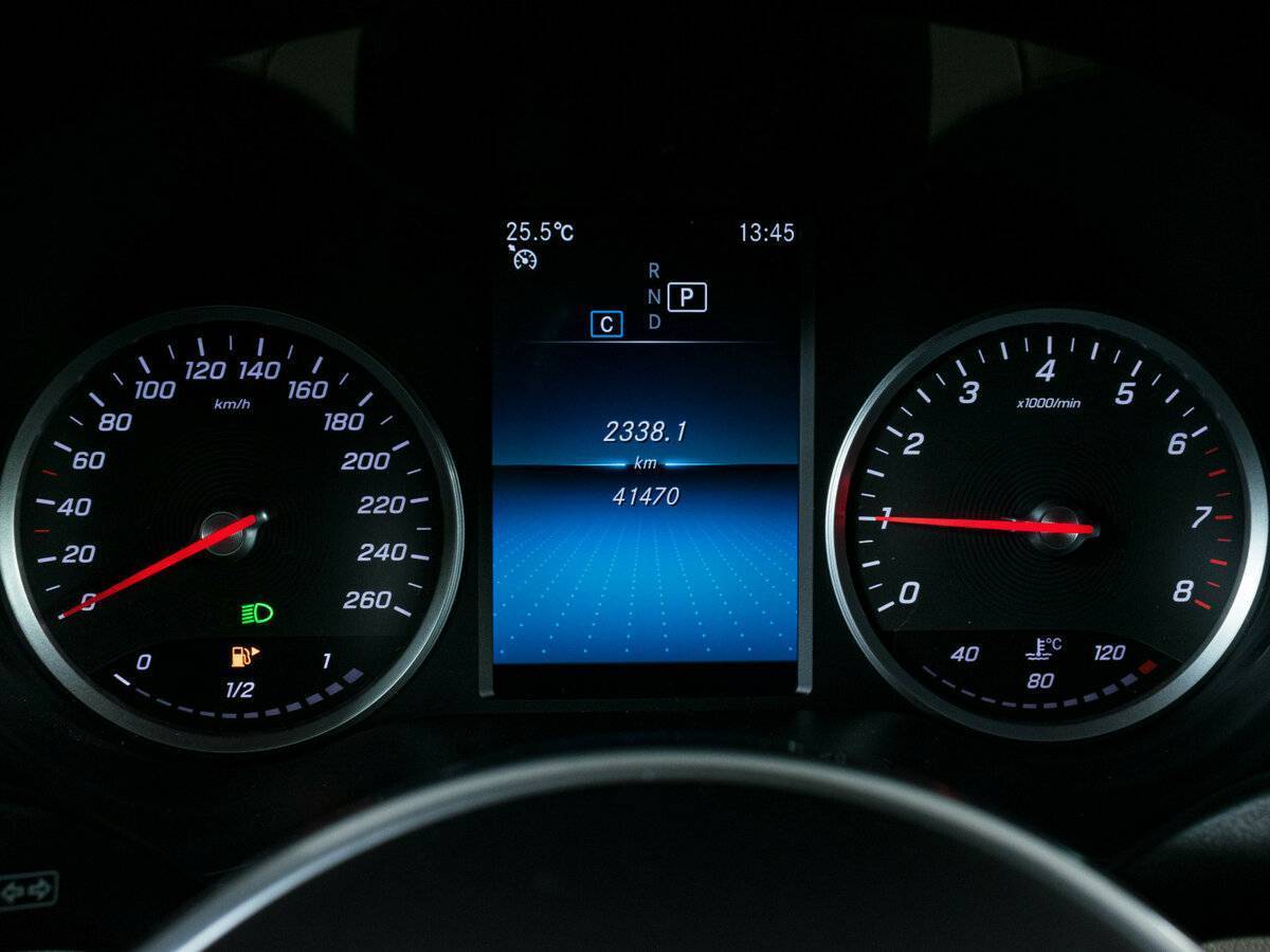 Mercedes-Benz GLC с пробегом — 2021 год. Фото: #13