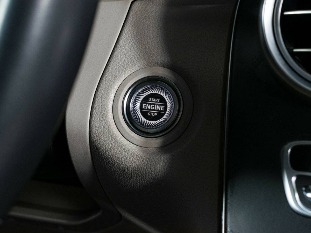 Mercedes-Benz GLC с пробегом — 2021 год. Фото: #15