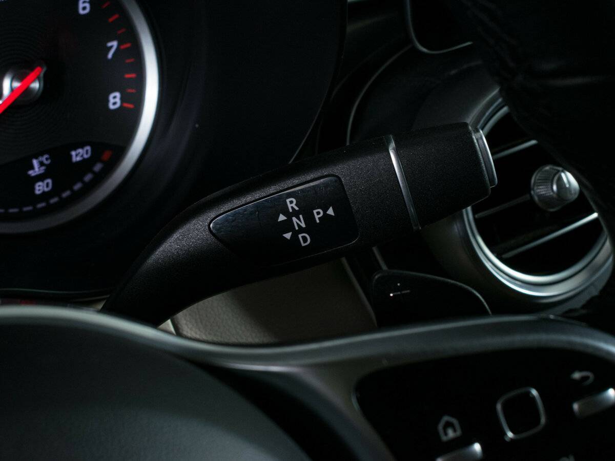 Mercedes-Benz GLC с пробегом — 2021 год. Фото: #16