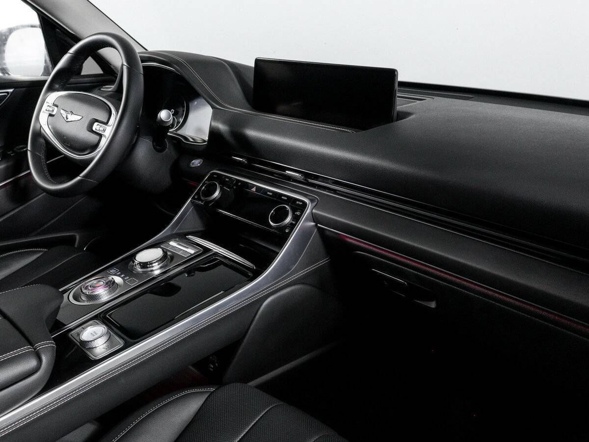 Genesis GV80 с пробегом — 2023 год. Фото: #7