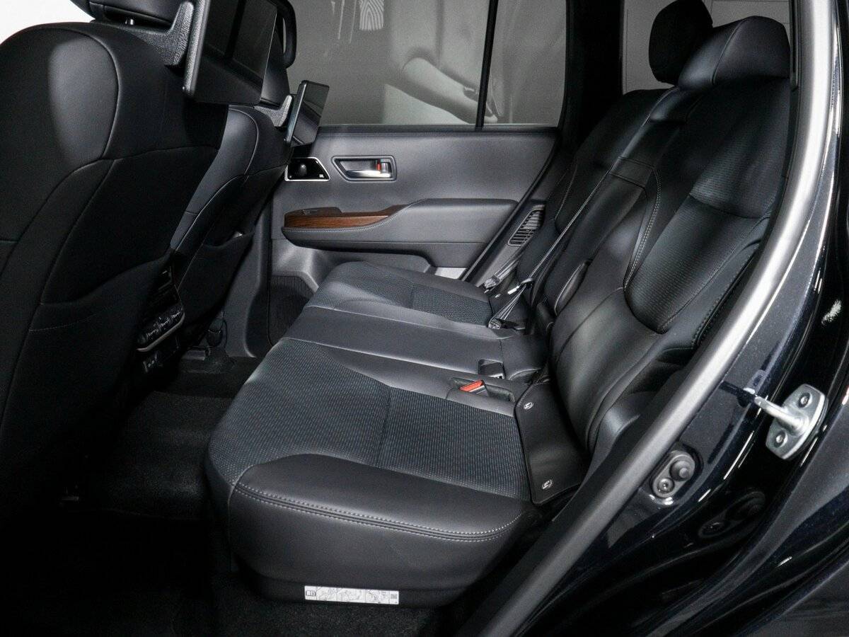 Toyota Land Cruiser с пробегом — 2022 год. Фото: #6