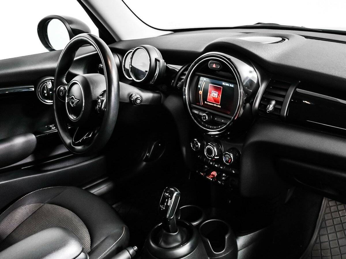 Mini Hatch с пробегом — 2018 год. Фото: #8