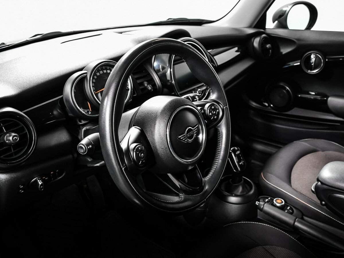 Mini Hatch с пробегом — 2018 год. Фото: #11