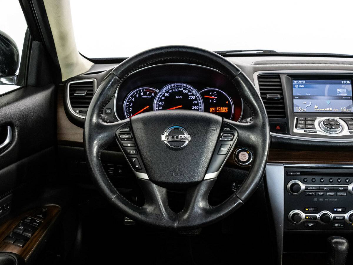 Nissan Teana с пробегом — 2010 год. Фото: #9