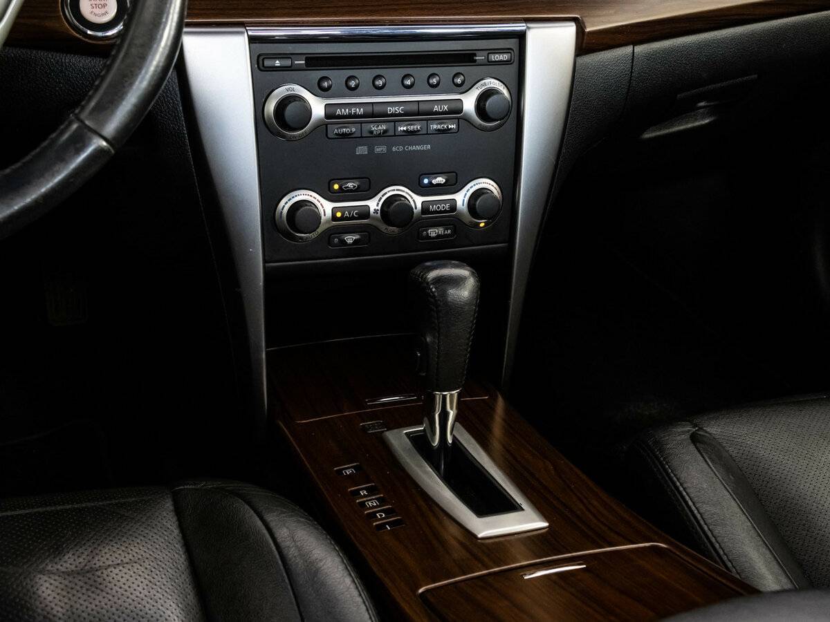 Nissan Teana с пробегом — 2010 год. Фото: #11