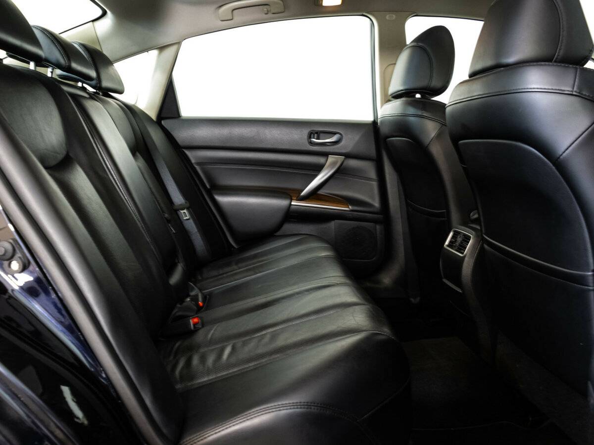 Nissan Teana с пробегом — 2010 год. Фото: #16