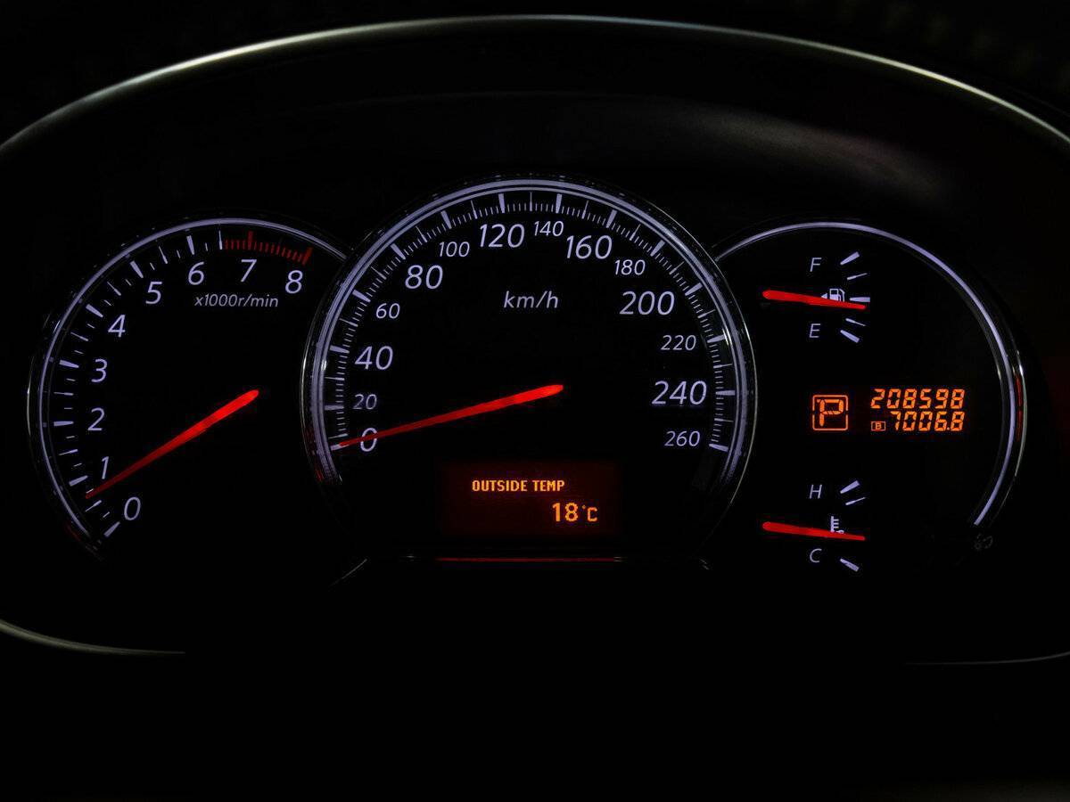 Nissan Teana с пробегом — 2010 год. Фото: #20