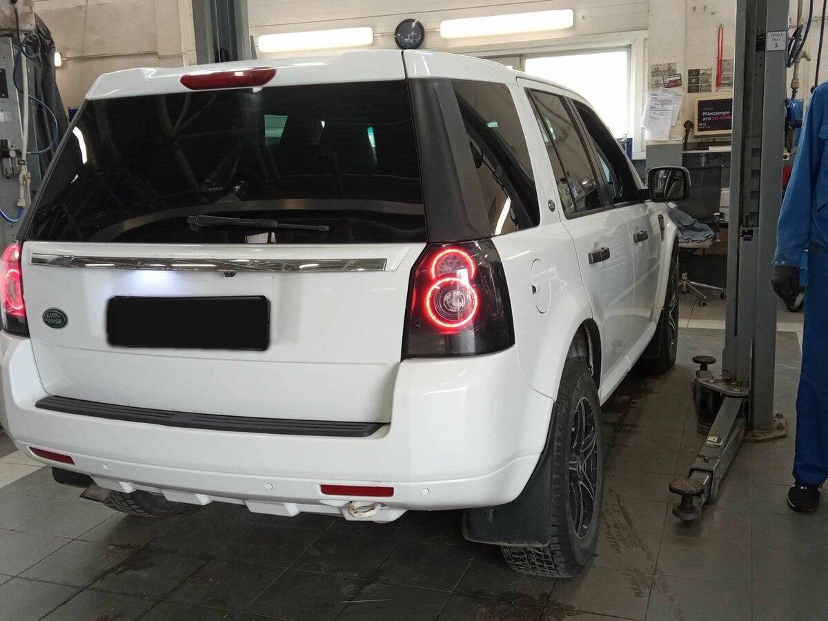 Land Rover Freelander с пробегом — 2011 год. Фото: #2