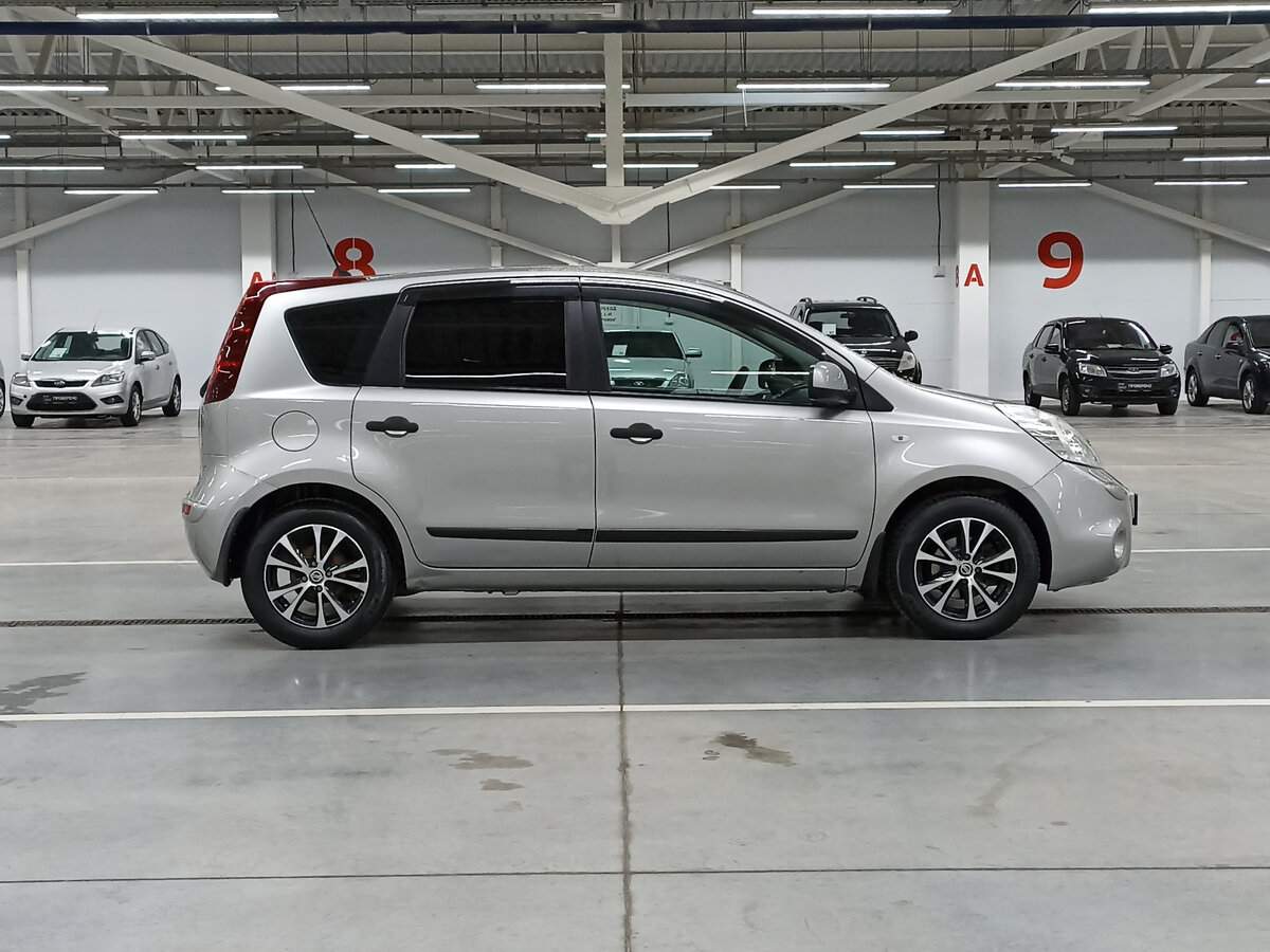 Nissan Note с пробегом — 2010 год. Фото: #3