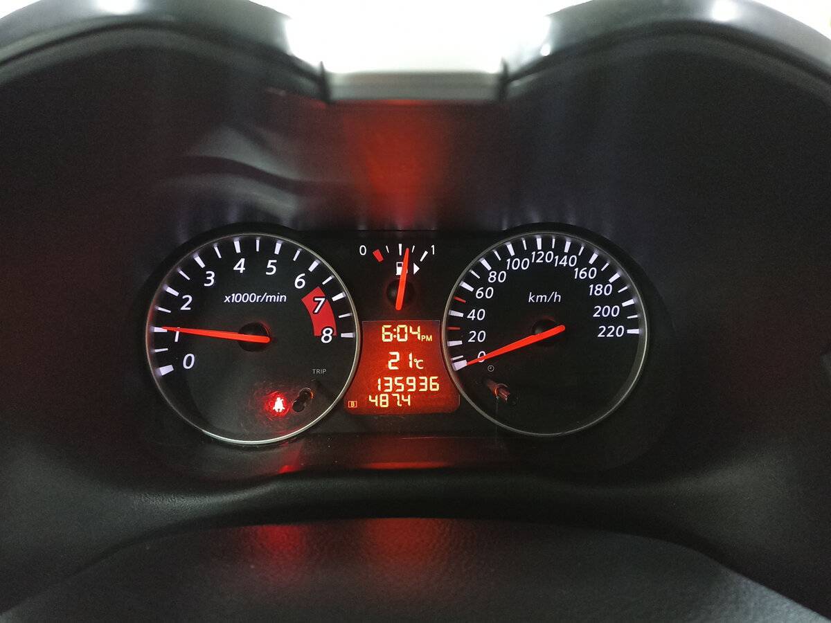 Nissan Note с пробегом — 2010 год. Фото: #12