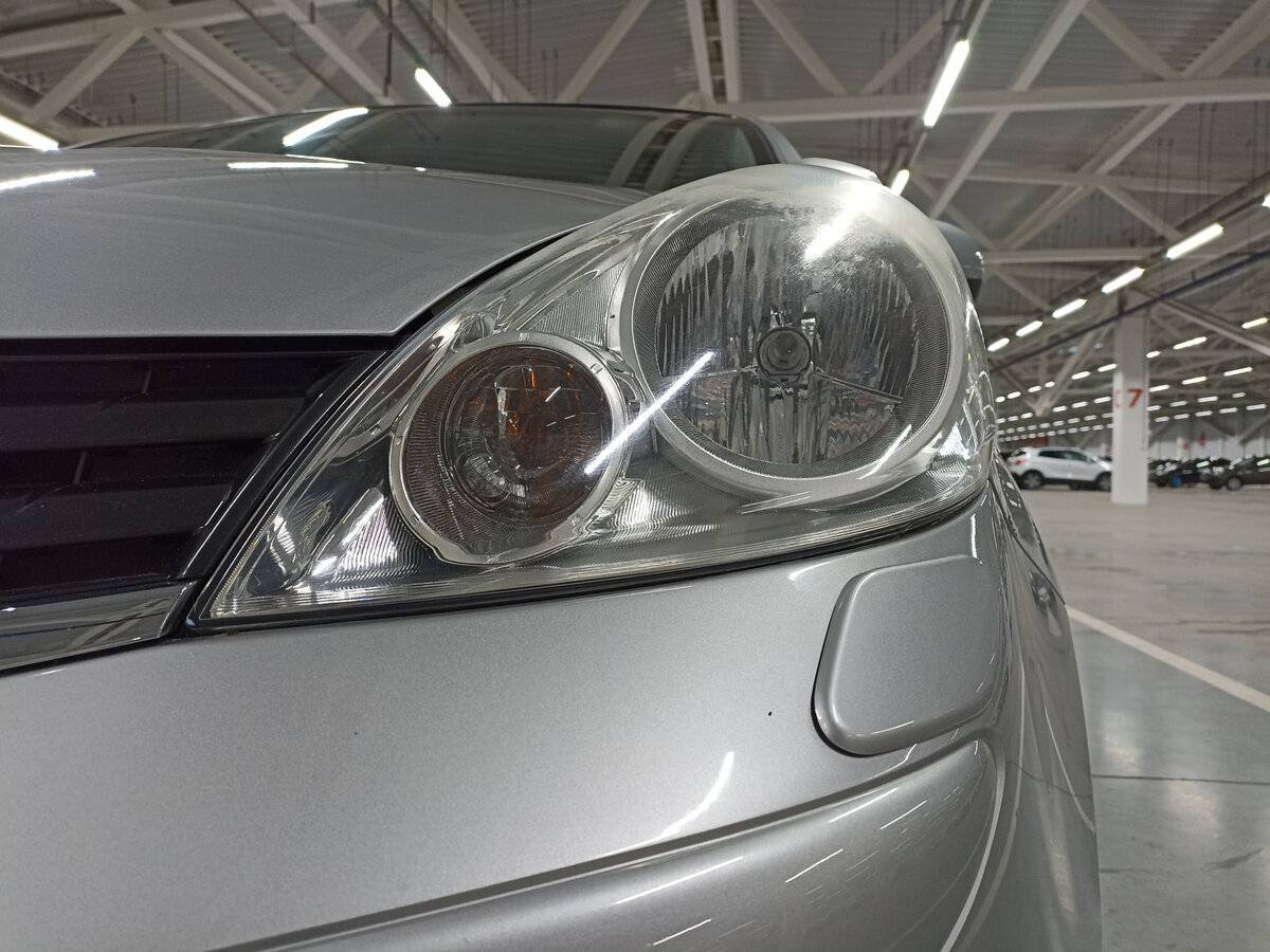 Nissan Note с пробегом — 2010 год. Фото: #16