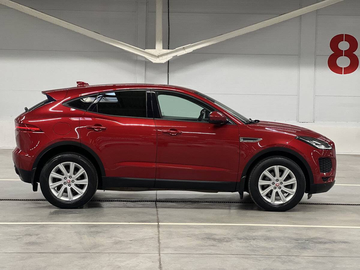 Jaguar E-Pace с пробегом — 2018 год. Фото: #3