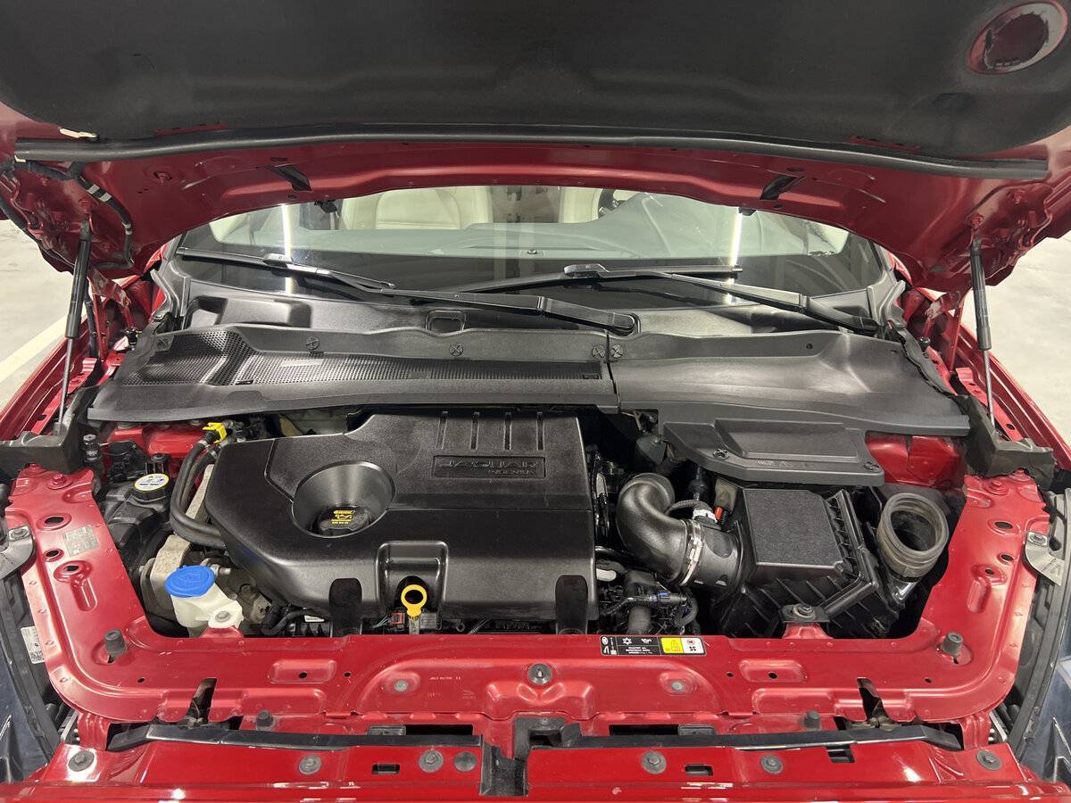 Jaguar E-Pace с пробегом — 2018 год. Фото: #8