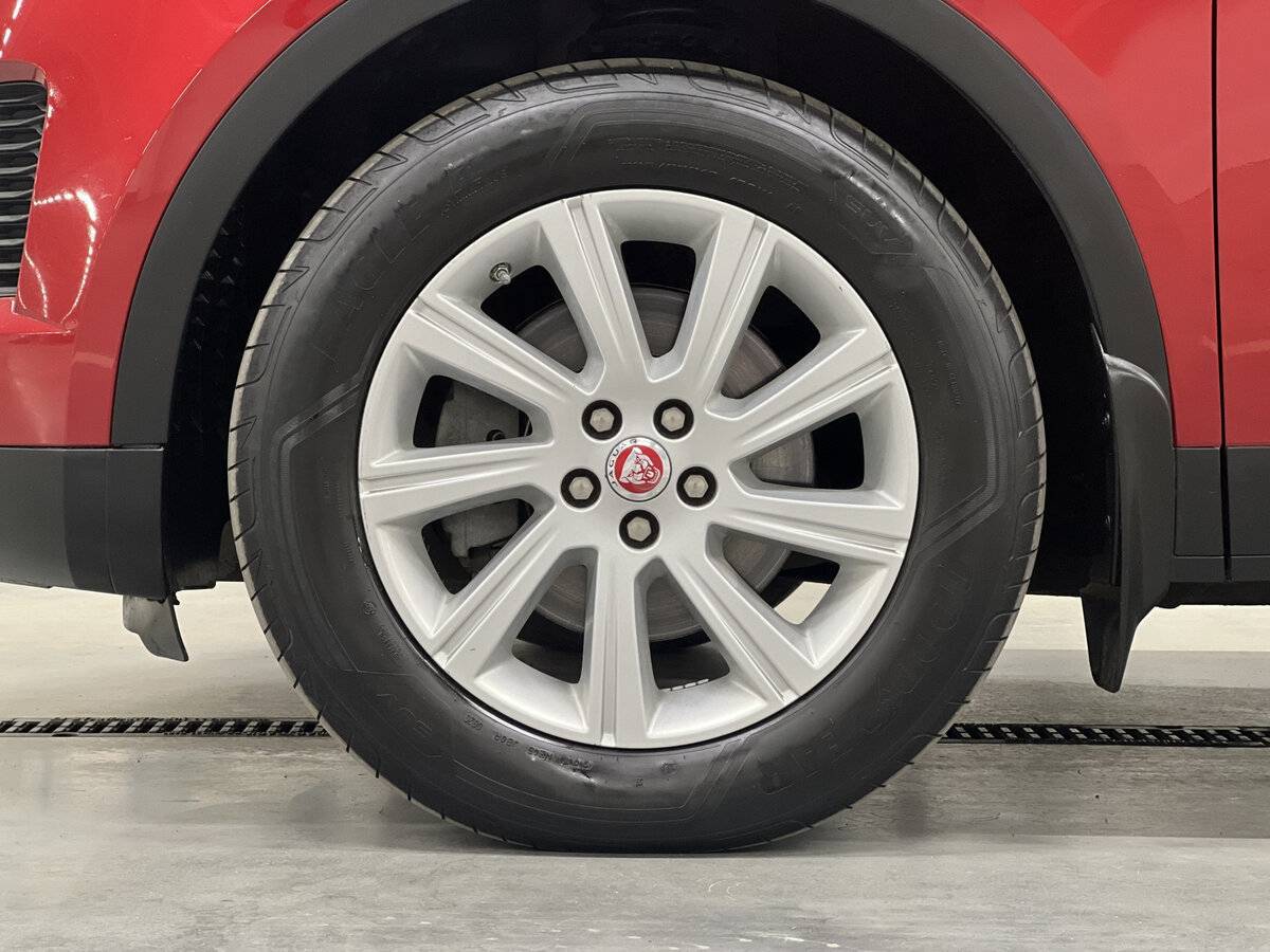 Jaguar E-Pace с пробегом — 2018 год. Фото: #17