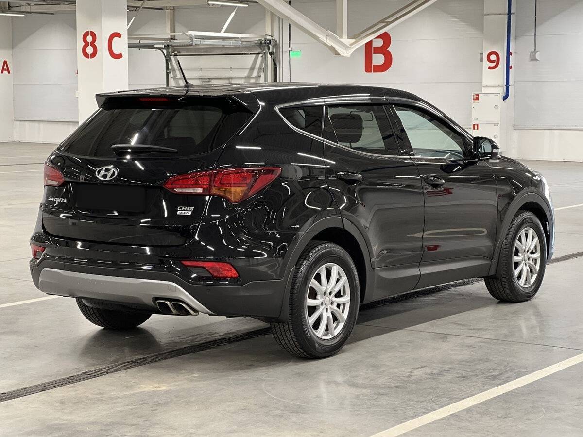 Hyundai Santa Fe с пробегом — 2015 год. Фото: #4