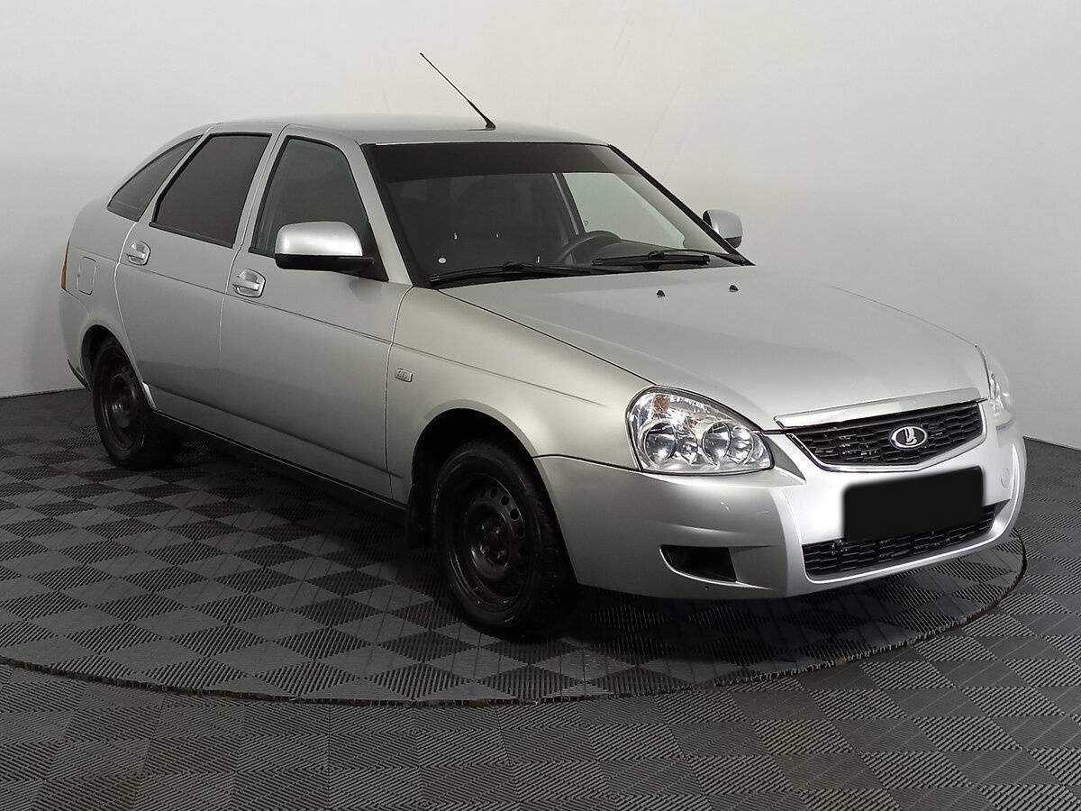 Lada (ВАЗ) Priora с пробегом — 2011 год. Фото: #2