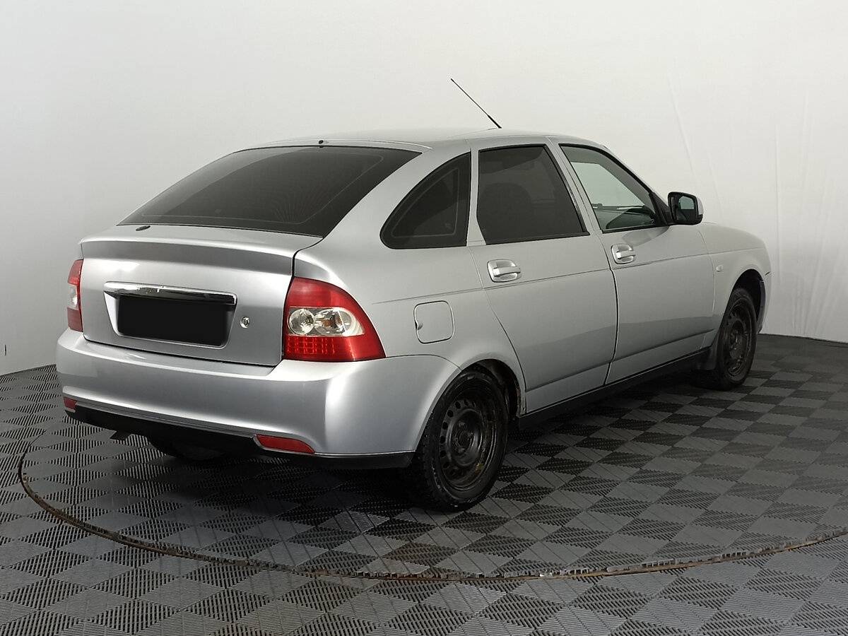 Lada (ВАЗ) Priora с пробегом — 2011 год. Фото: #4