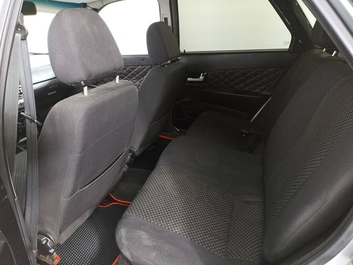 Lada (ВАЗ) Priora с пробегом — 2011 год. Фото: #11