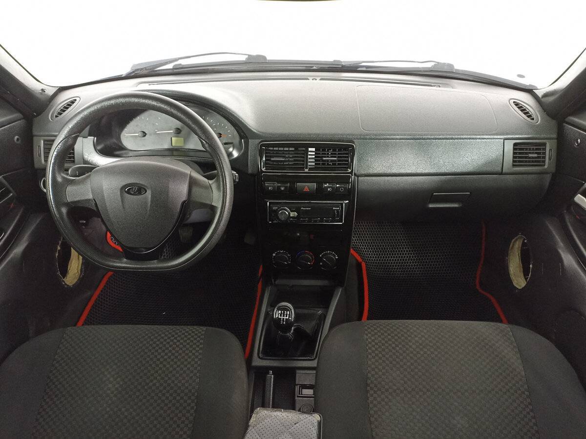 Lada (ВАЗ) Priora с пробегом — 2011 год. Фото: #13