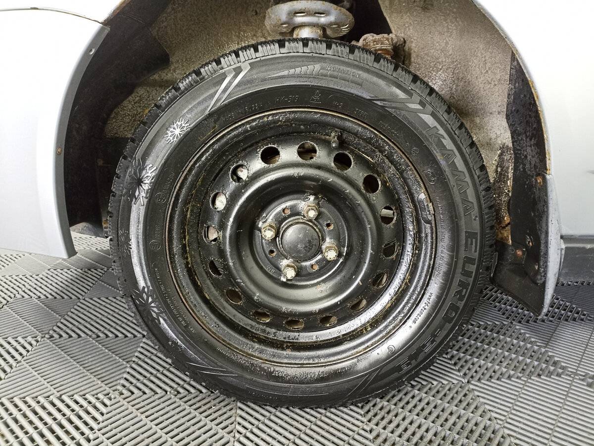 Lada (ВАЗ) Priora с пробегом — 2011 год. Фото: #17