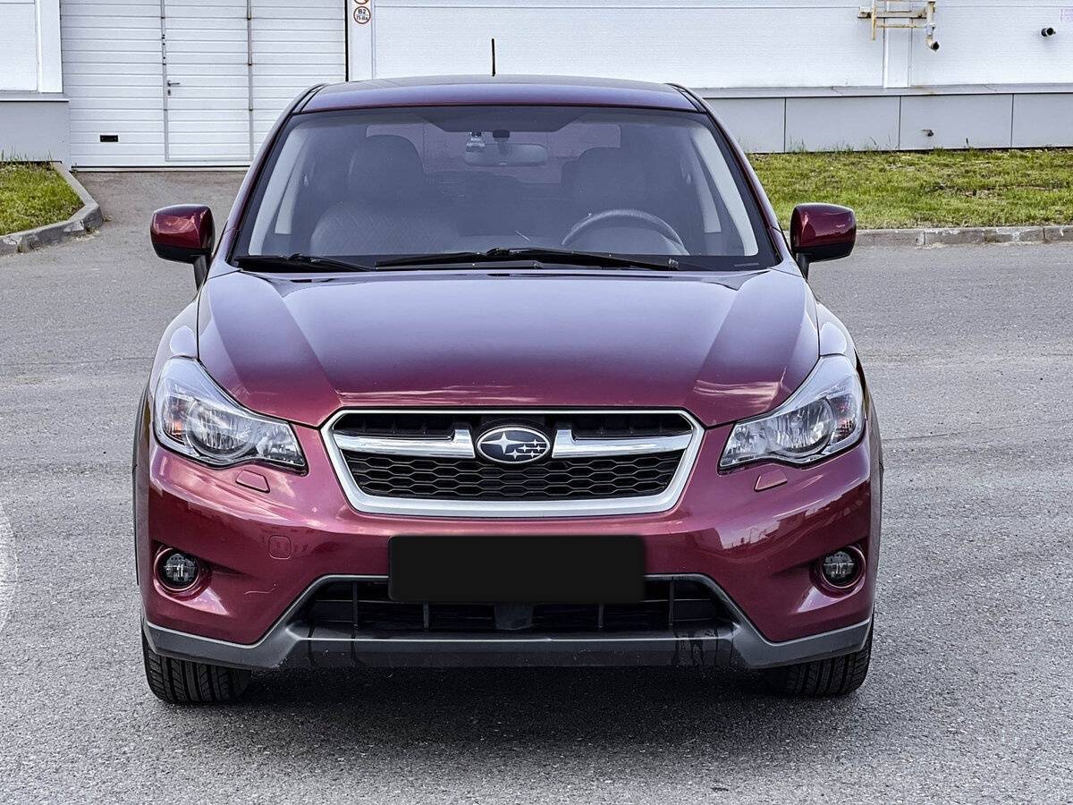 Subaru XV с пробегом — 2012 год. Фото: #1