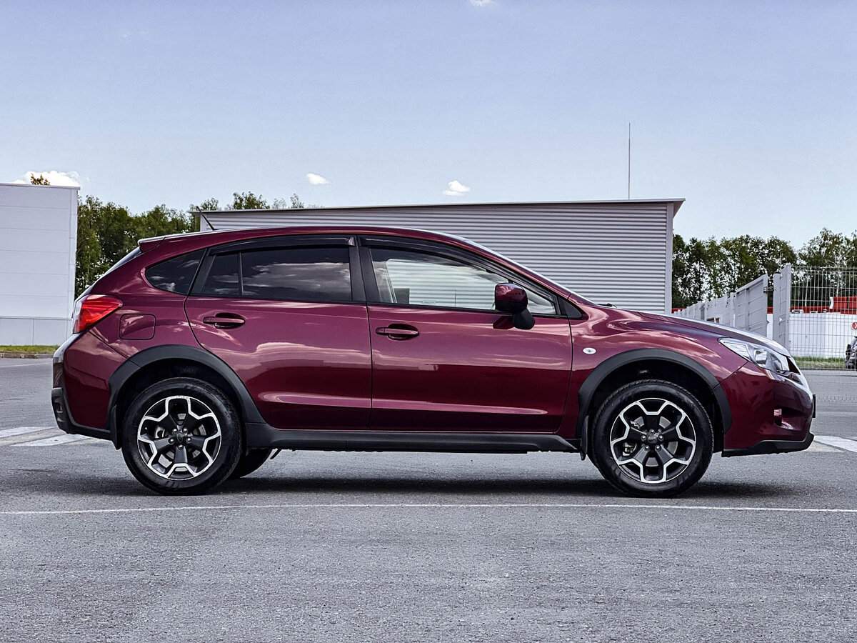 Subaru XV с пробегом — 2012 год. Фото: #3