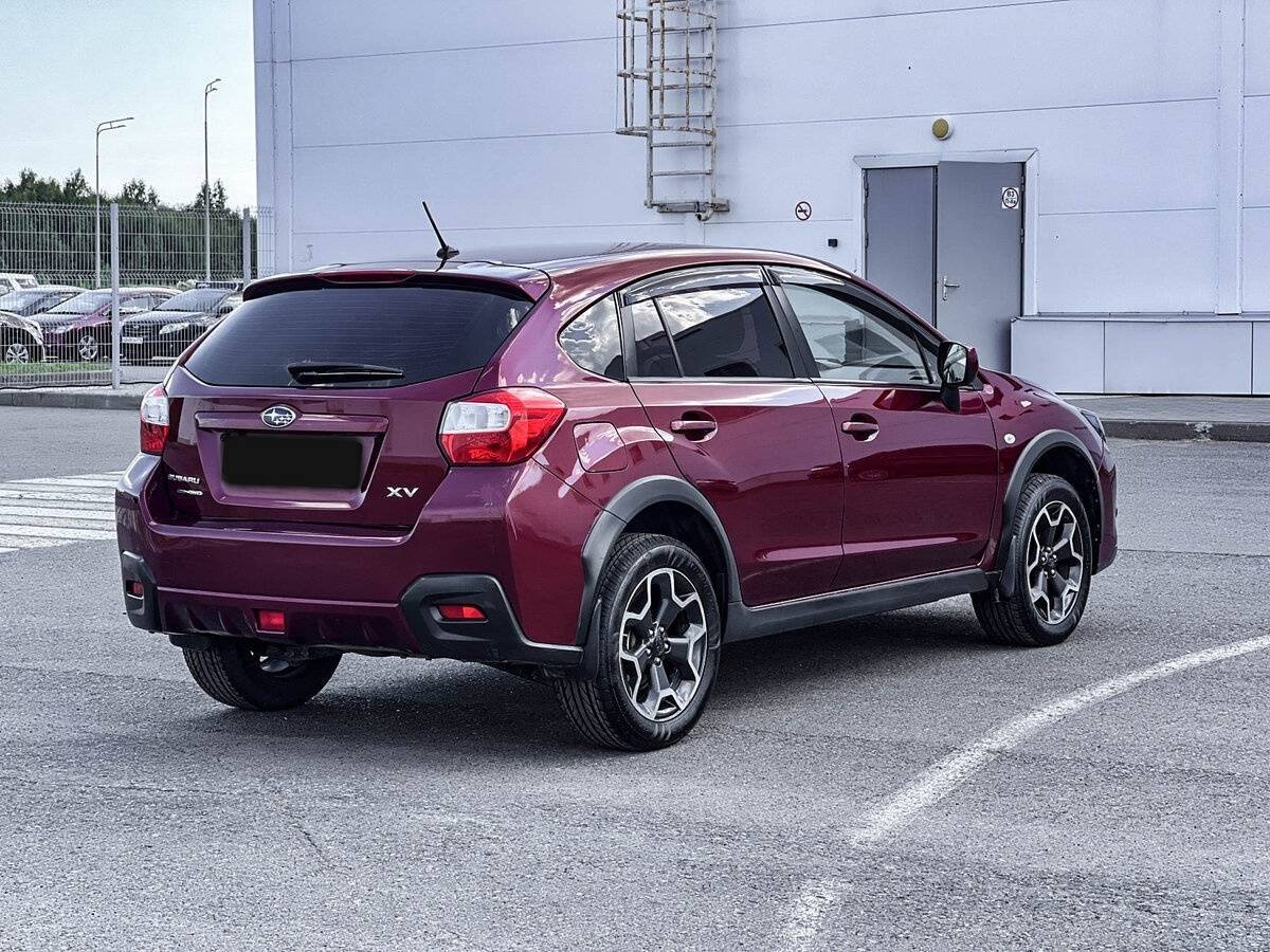 Subaru XV с пробегом — 2012 год. Фото: #4