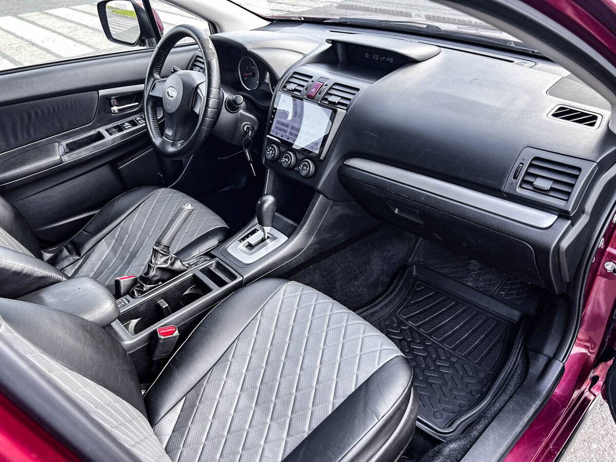 Subaru XV с пробегом — 2012 год. Фото: #10