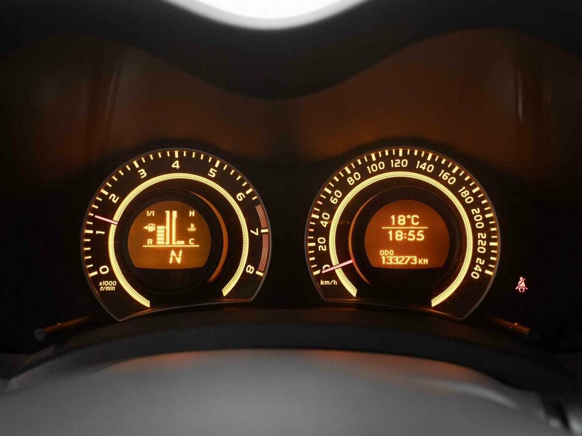 Toyota Auris с пробегом — 2008 год. Фото: #16