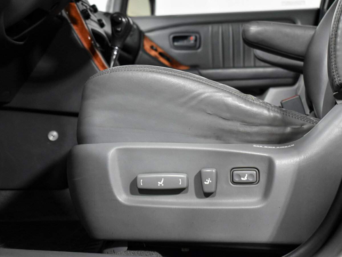 Lexus RX с пробегом — 2000 год. Фото: #9