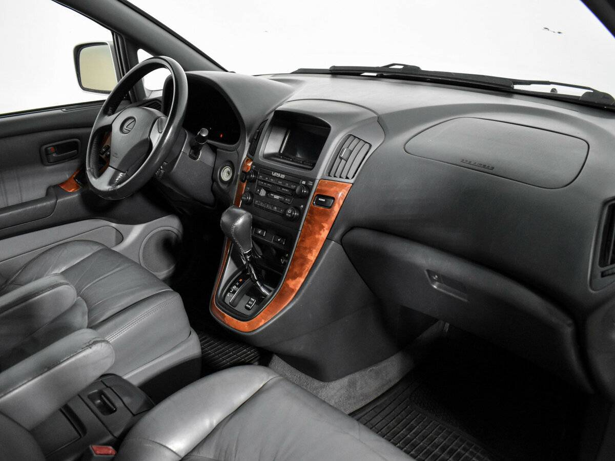 Lexus RX с пробегом — 2000 год. Фото: #12
