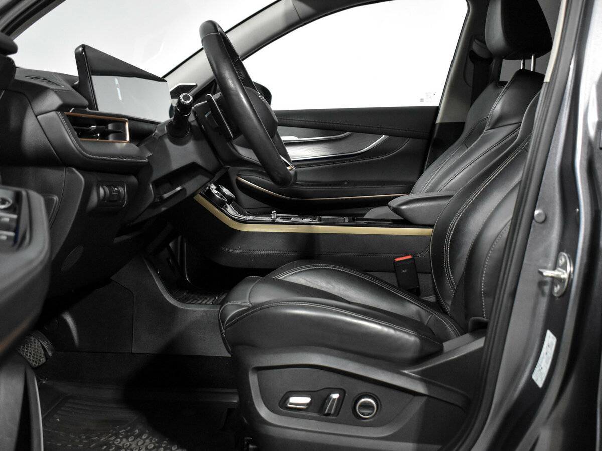 EXEED LX с пробегом — 2023 год. Фото: #10