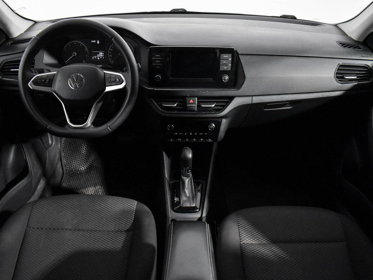 Volkswagen Polo с пробегом — 2021 год. Фото: #13