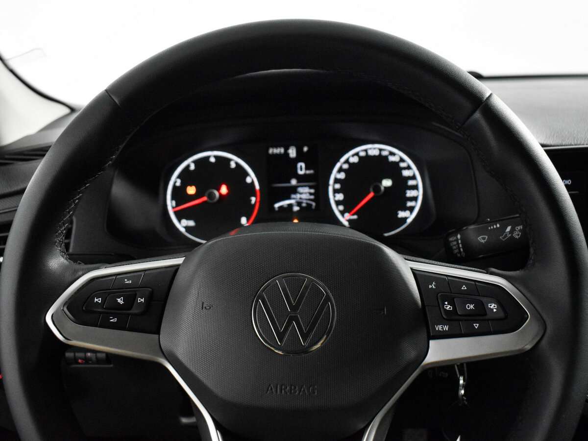 Volkswagen Polo с пробегом — 2021 год. Фото: #16