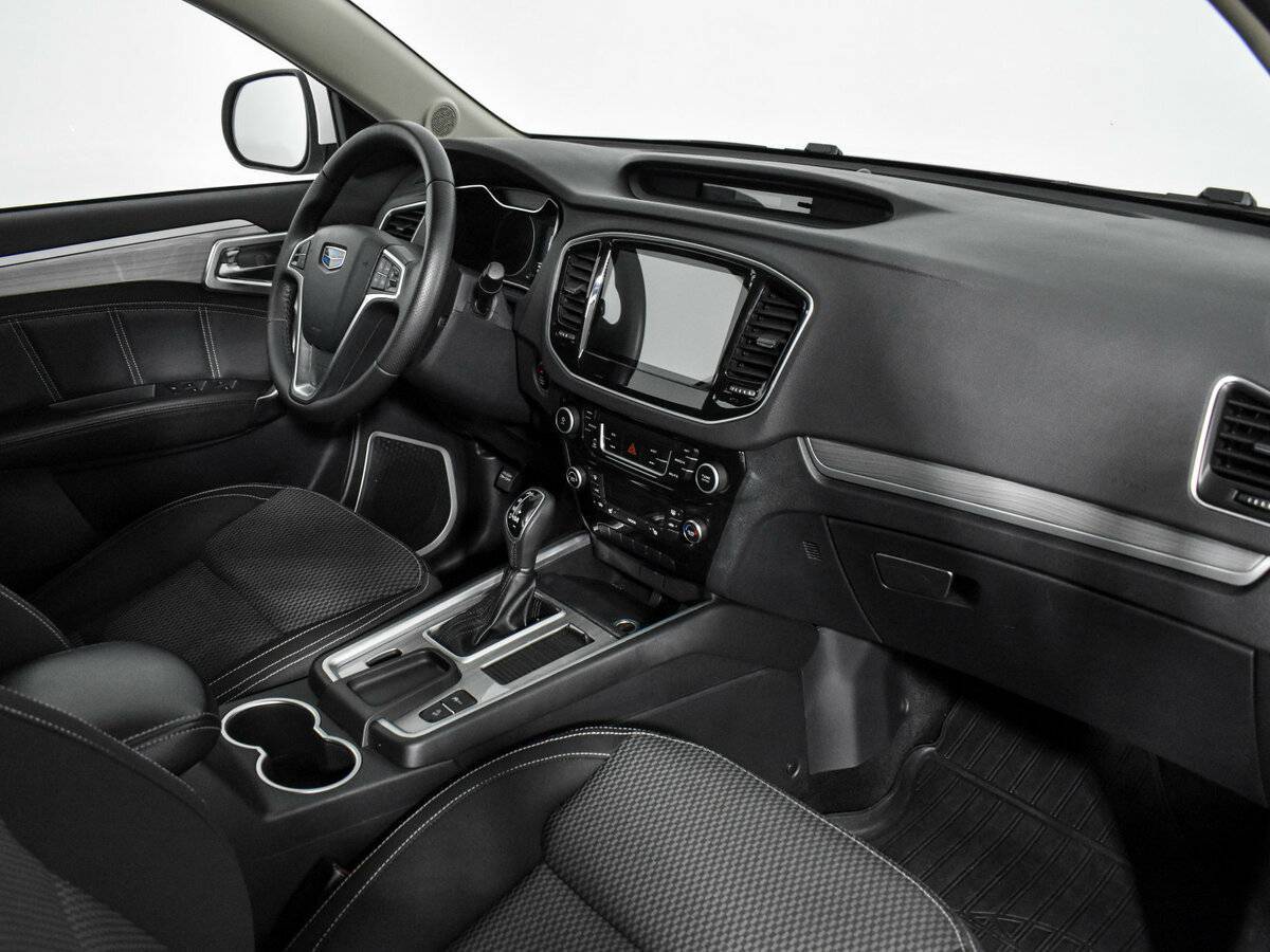Geely Emgrand X7 с пробегом — 2018 год. Фото: #10