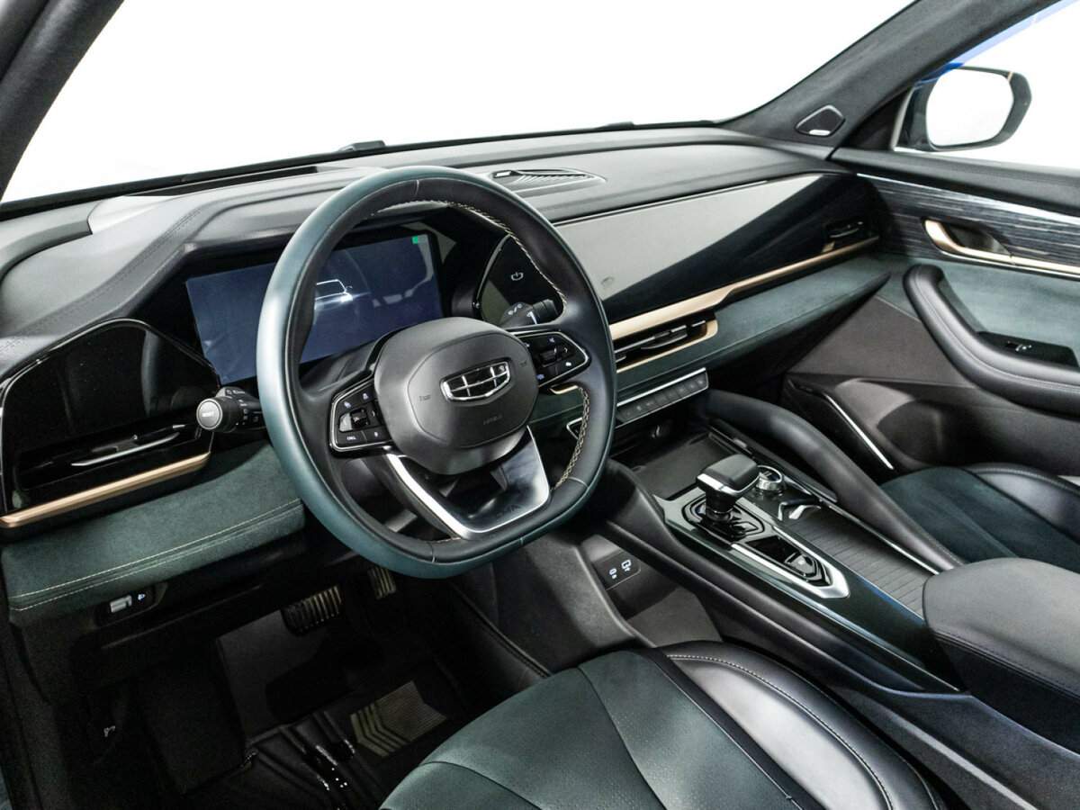 Geely Monjaro с пробегом — 2023 год. Фото: #10