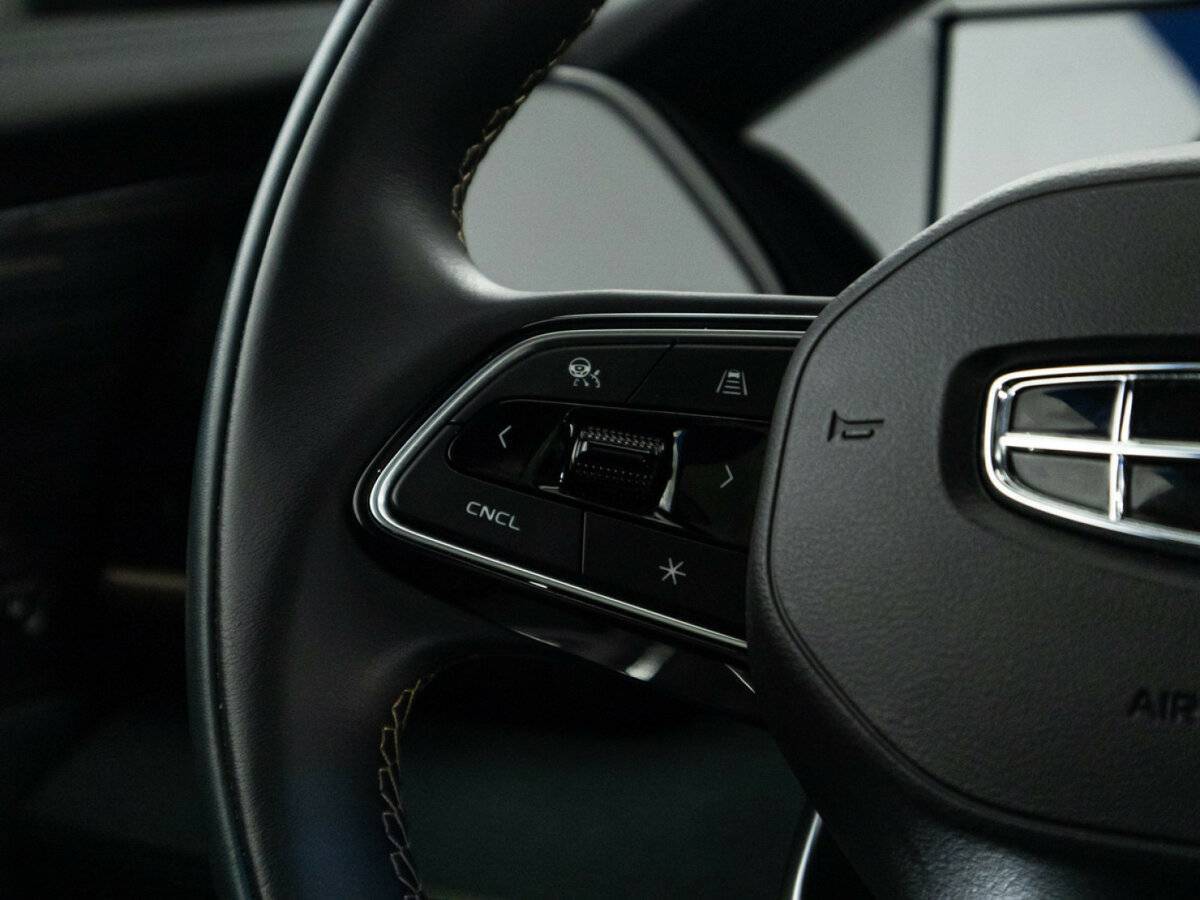 Geely Monjaro с пробегом — 2023 год. Фото: #25