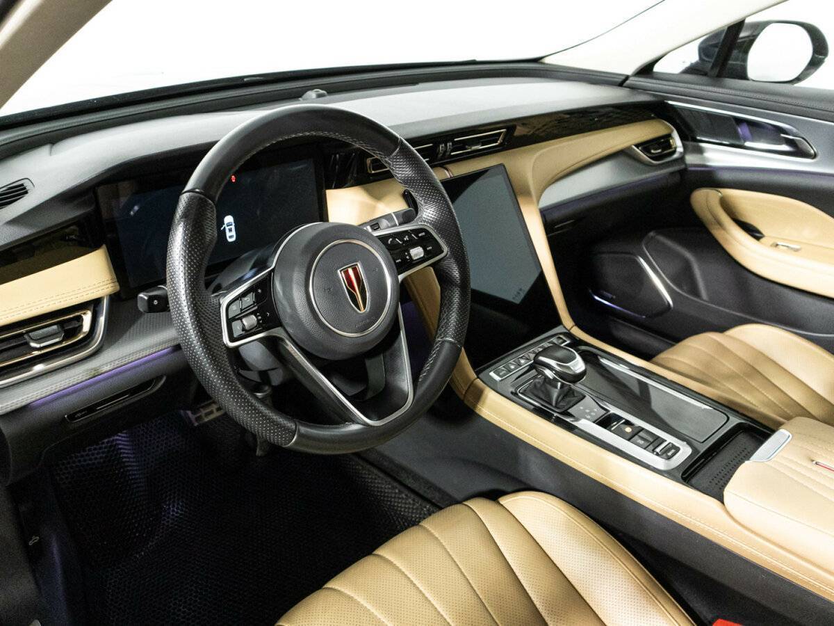 Hongqi H5 с пробегом — 2023 год. Фото: #10