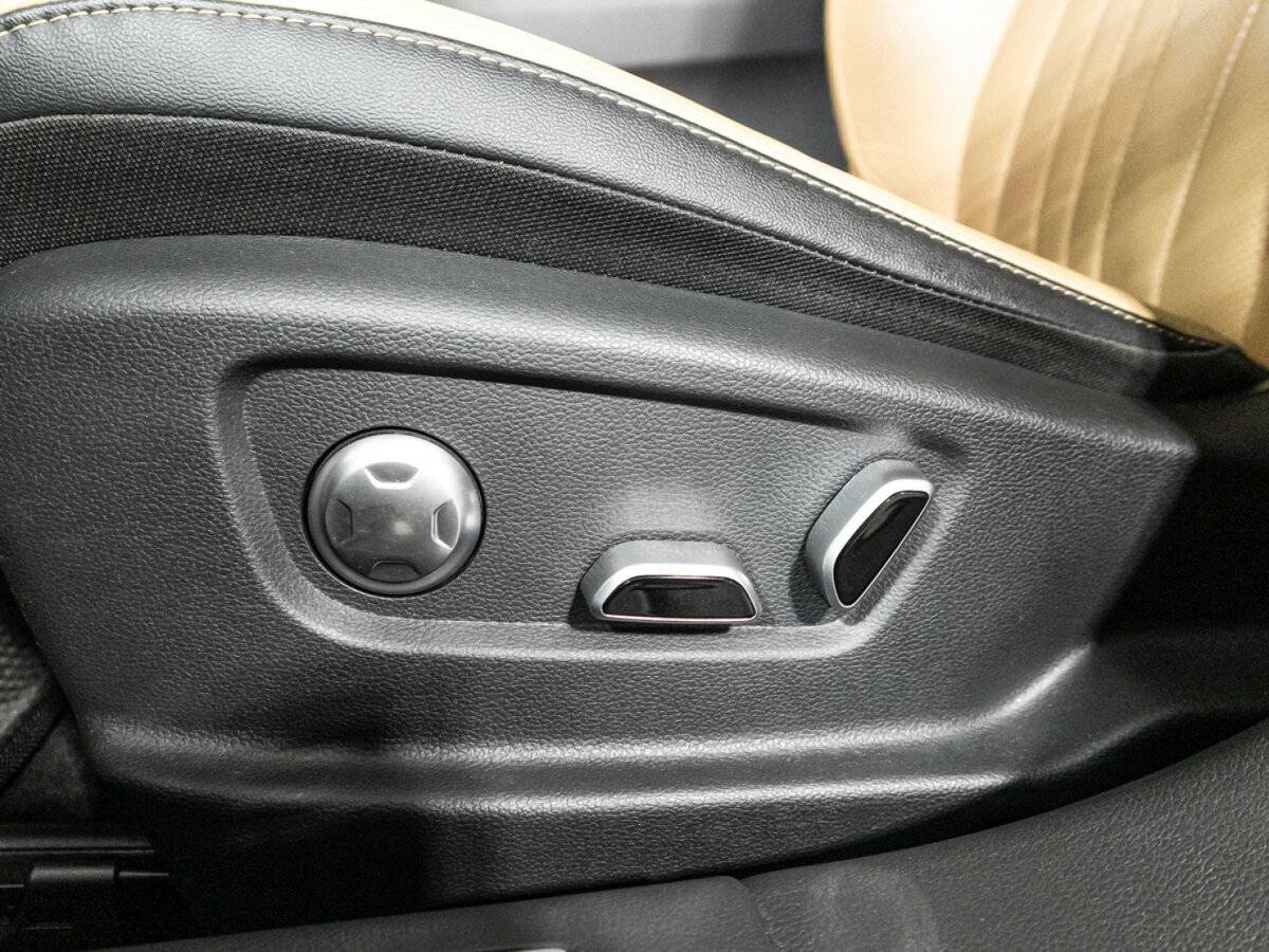 Hongqi H5 с пробегом — 2023 год. Фото: #16