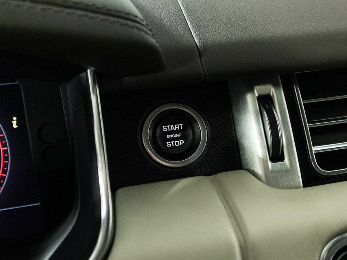 Land Rover Range Rover с пробегом — 2020 год. Фото: #23