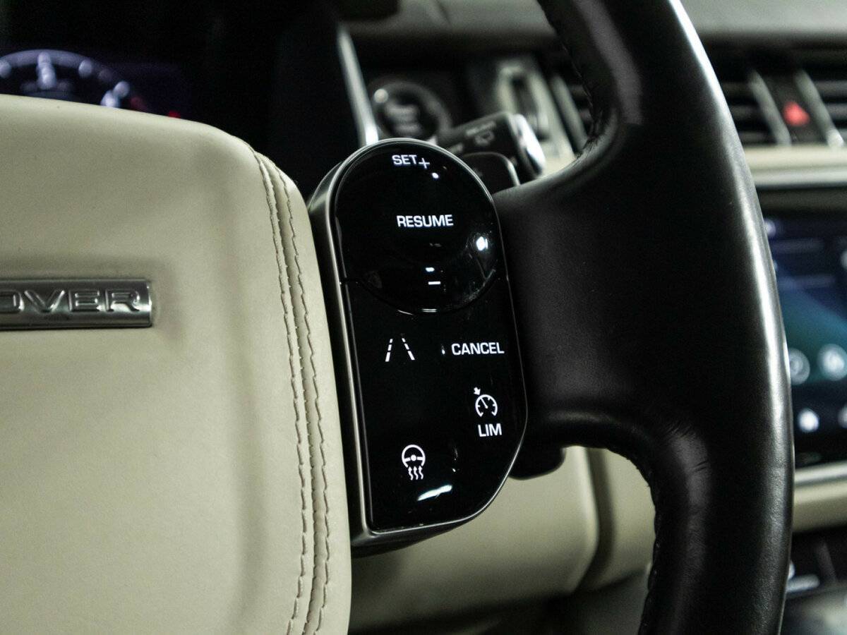 Land Rover Range Rover с пробегом — 2020 год. Фото: #26